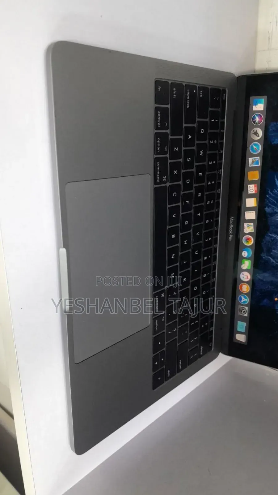 New Laptop Apple MacBook Pro 2017 8GB Intel Core i5 SSD 128GB