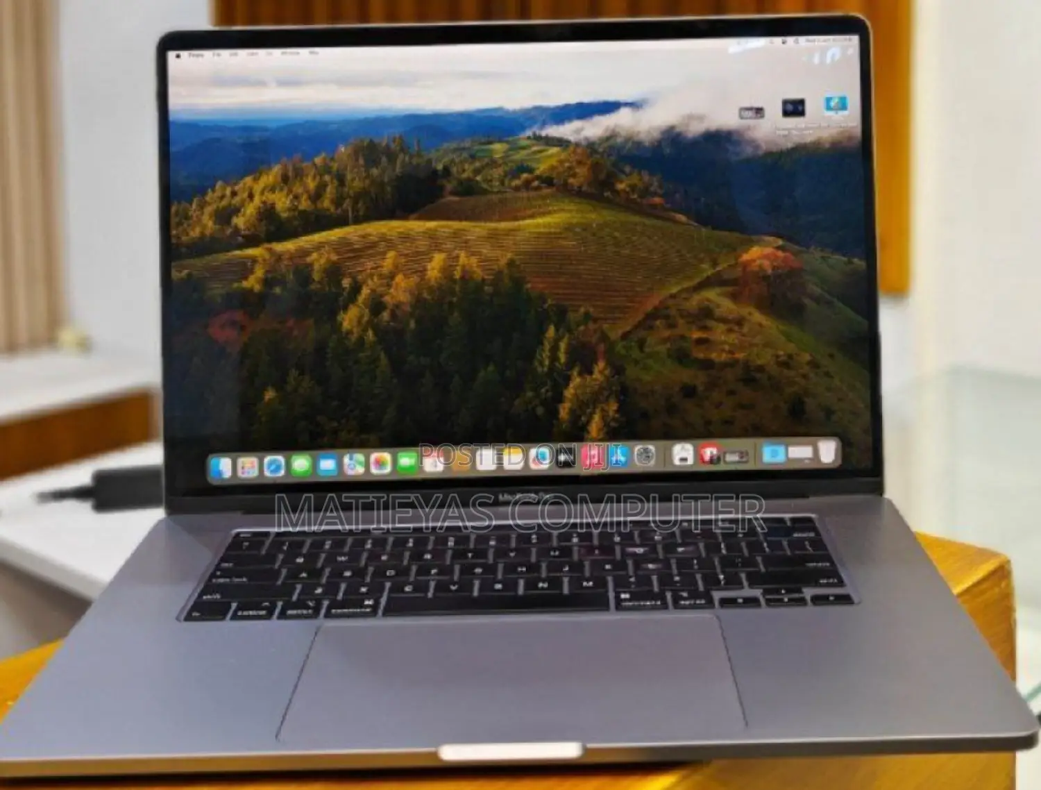 New Laptop Apple MacBook Pro 2019 64GB Intel Core i9 SSD 512GB
