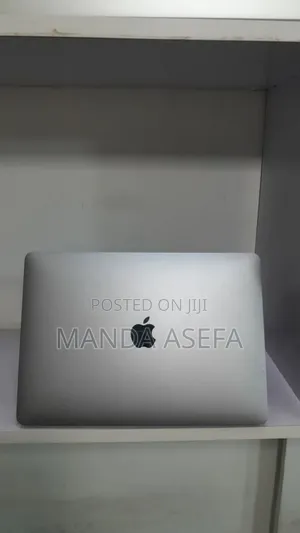 New Laptop Apple MacBook Pro 2017 8GB Intel Core I5 SSD 128GB