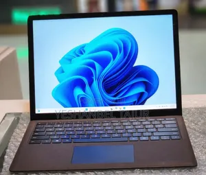 New Laptop Microsoft Surface 16GB Intel Core I7 SSD 512GB