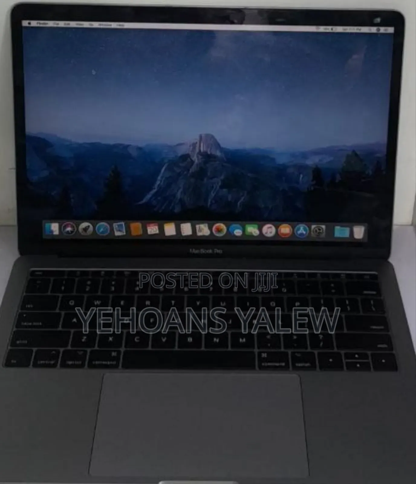 New Laptop Apple MacBook Pro 2017 8GB Intel Core I5 SSD 128GB