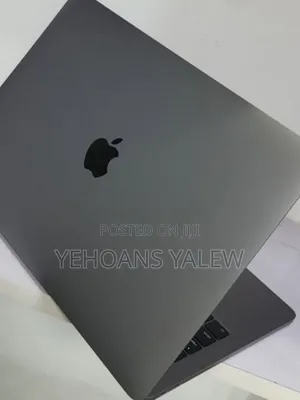 New Laptop Apple MacBook Pro 2017 8GB Intel Core I5 SSD 128GB