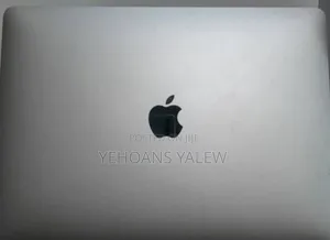 New Laptop Apple MacBook Pro 2017 8GB Intel Core I5 SSD 128GB