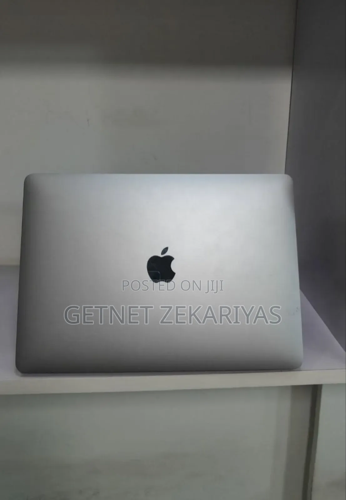 New Laptop Apple MacBook Pro 2017 8GB Intel Core I5 SSD 128GB