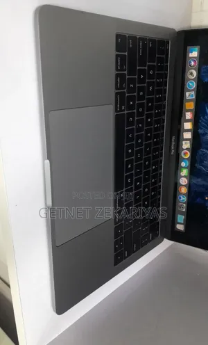 New Laptop Apple MacBook Pro 2017 8GB Intel Core I5 SSD 128GB