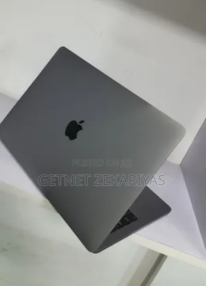 New Laptop Apple MacBook Pro 2017 8GB Intel Core I5 SSD 128GB