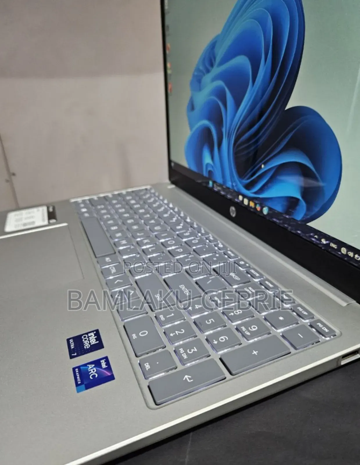 New Laptop HP 16GB Intel Core Ultra 7 SSD 512GB