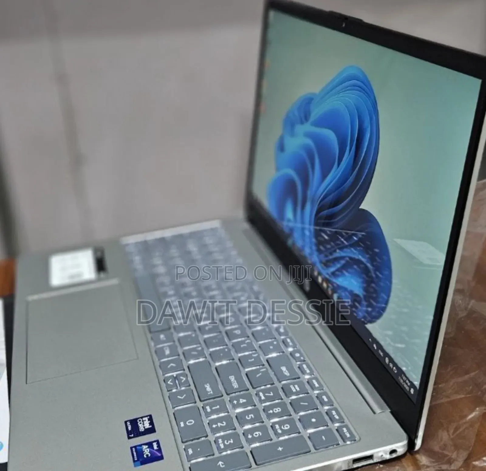 New Laptop HP 16GB AMD Ryzen 7 SSD 512GB