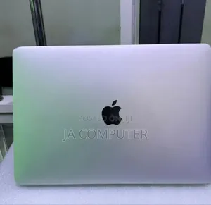 New Laptop Apple MacBook Pro 2017 16GB Intel Core I7 SSD 1T