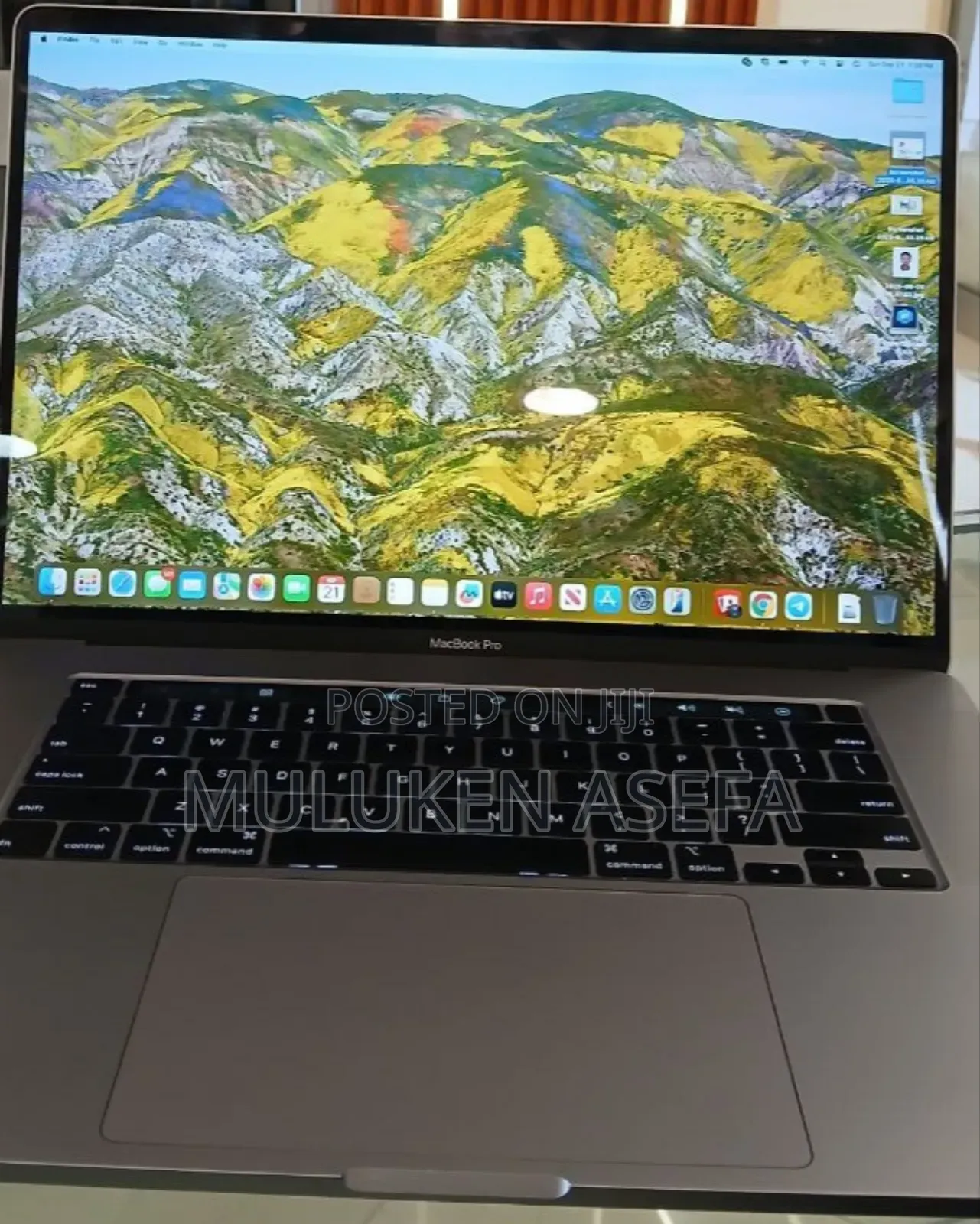 New Laptop Apple MacBook Pro 2019 16GB Intel Core I7 SSD 512GB