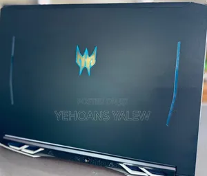 New Laptop Acer Predator Helios 18 PH18-71 16GB Intel Core i9 SSD 1T