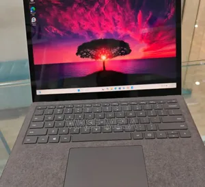 Photo - New Laptop Microsoft Surface Book 16GB Intel Core I7 SSD 512GB