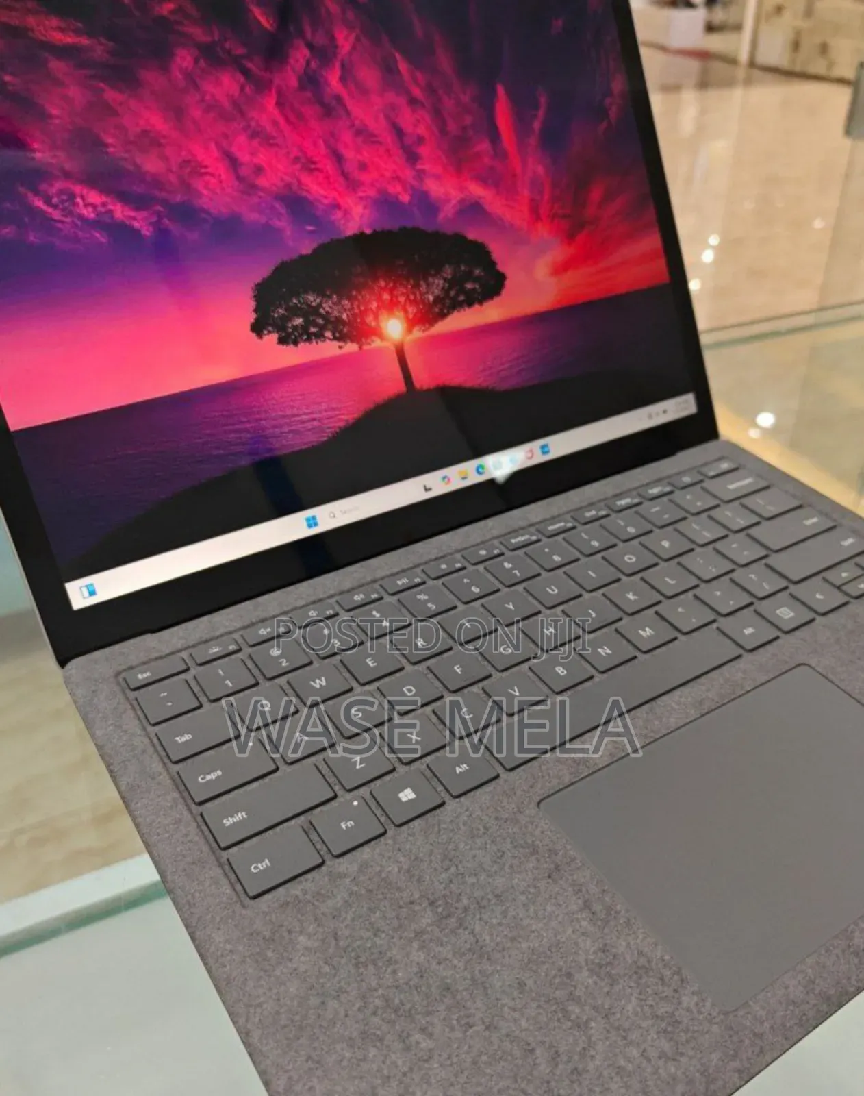 New Laptop Microsoft Surface Book 16GB Intel Core I7 SSD 512GB