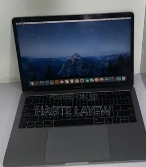 New Laptop Apple MacBook Pro 2017 8GB Intel Core I5 SSD 128GB