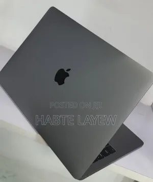New Laptop Apple MacBook Pro 2017 8GB Intel Core I5 SSD 128GB