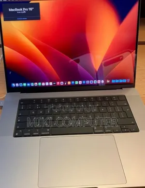 New Laptop Apple MacBook Pro 2017 16GB Intel Core I7 SSD 1T