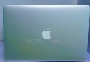 New Laptop Apple MacBook Pro 2017 8GB Intel Core i5 SSD 128GB