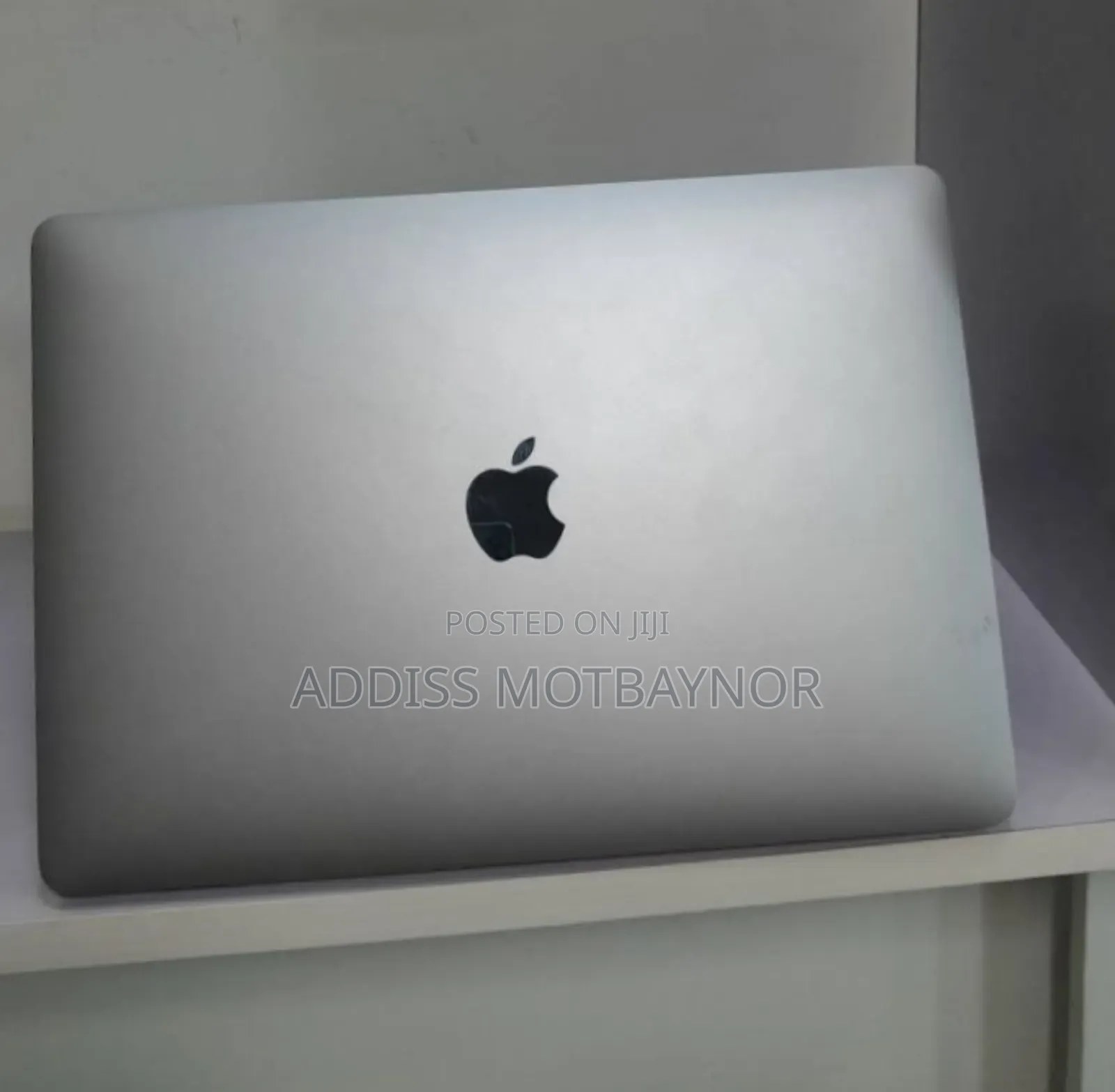 New Laptop Apple MacBook Pro 2017 8GB Intel Core I5 SSD 128GB