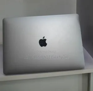 New Laptop Apple MacBook Pro 2017 8GB Intel Core I5 SSD 128GB