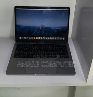 New Laptop Apple MacBook Pro 2017 8GB Intel Core I5 SSD 128GB