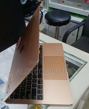 New Laptop Apple MacBook Air 2020 M1 8GB Apple M1 SSD 256GB