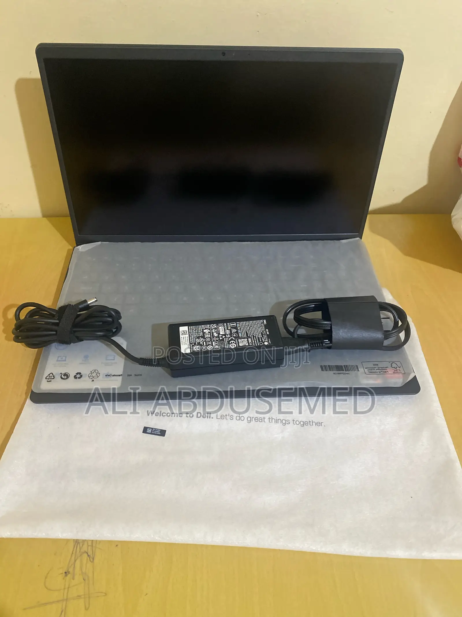 New Laptop Dell Inspiron 15 16GB AMD Ryzen 7 SSD 1T