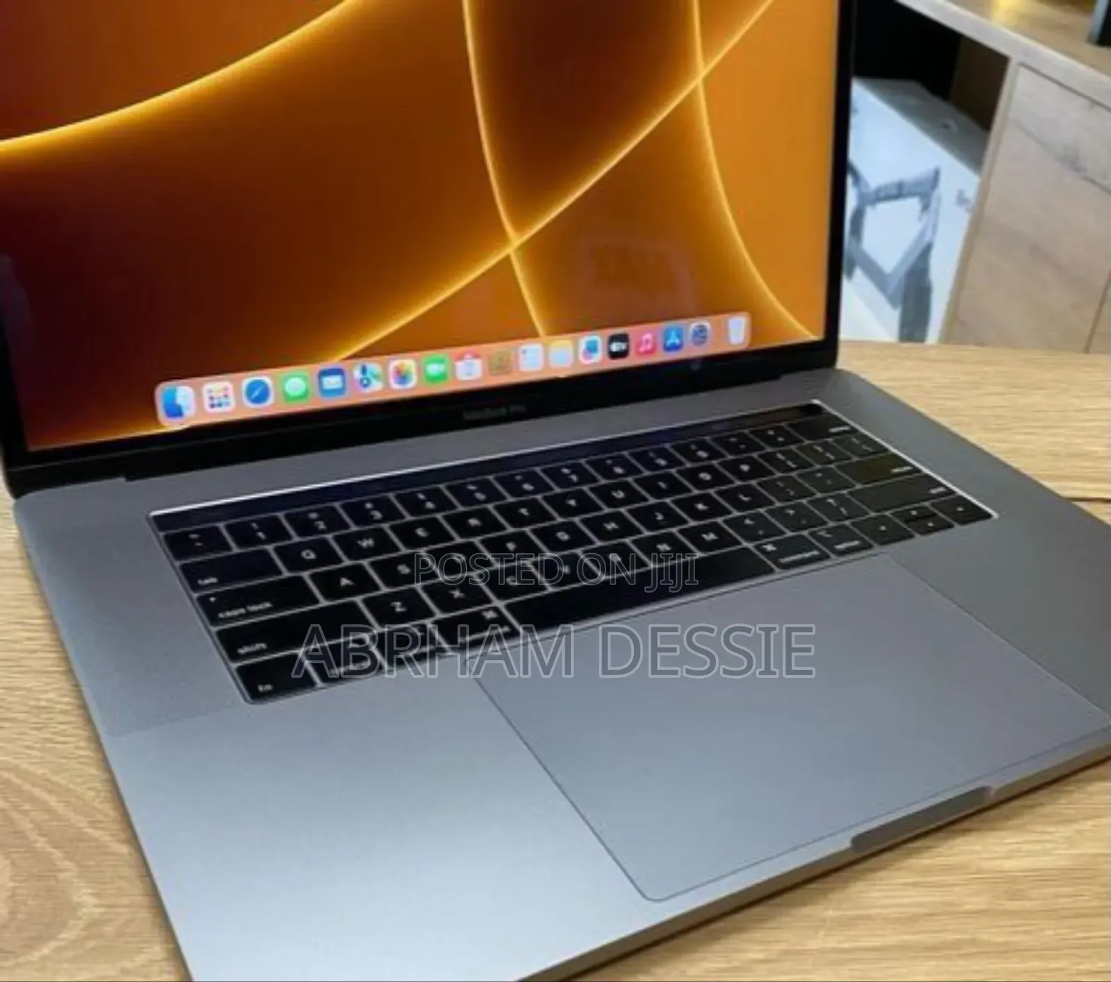 New Laptop Apple MacBook Pro 2017 16GB Intel Core I7 SSD 1T