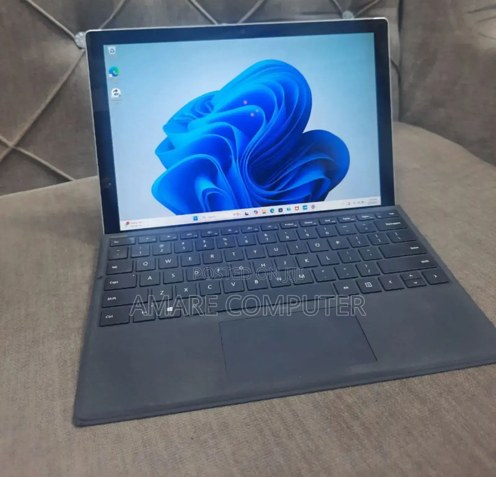 New Laptop Microsoft Surface Pro 5 16GB Intel Core I7 SSD 512GB