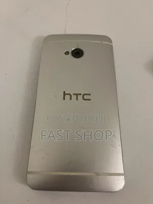 Photo - HTC One 32 GB Silver