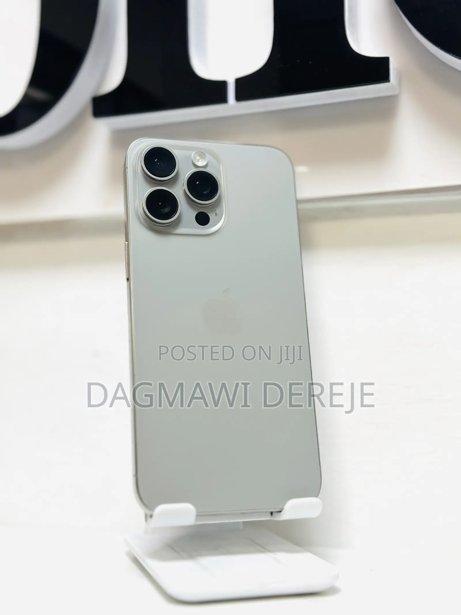 New Apple iPhone 15 Pro Max 256 GB Silver