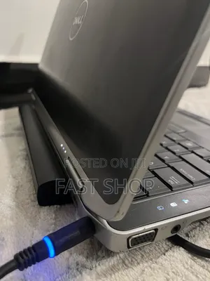 Laptop Dell Latitude 7640 4GB Intel Core I5 SSD 140GB