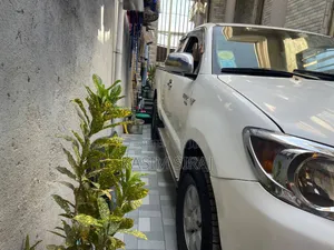 Toyota Hilux 2.5 D-4D 2008 White