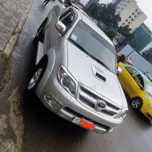 Toyota Hilux 2.5 D-4D 2008 Silver