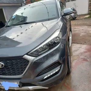 Hyundai Tucson Limited FWD 2018 Gray