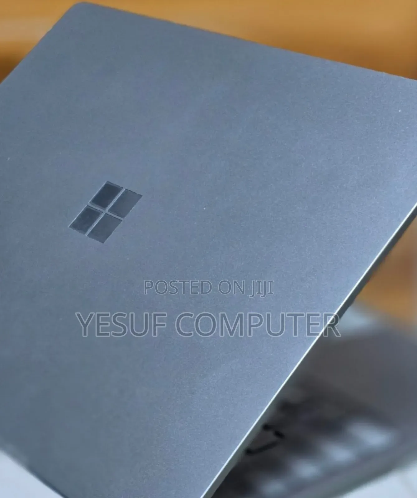 New Laptop Microsoft Surface 8GB Intel Core I5 SSD 256GB