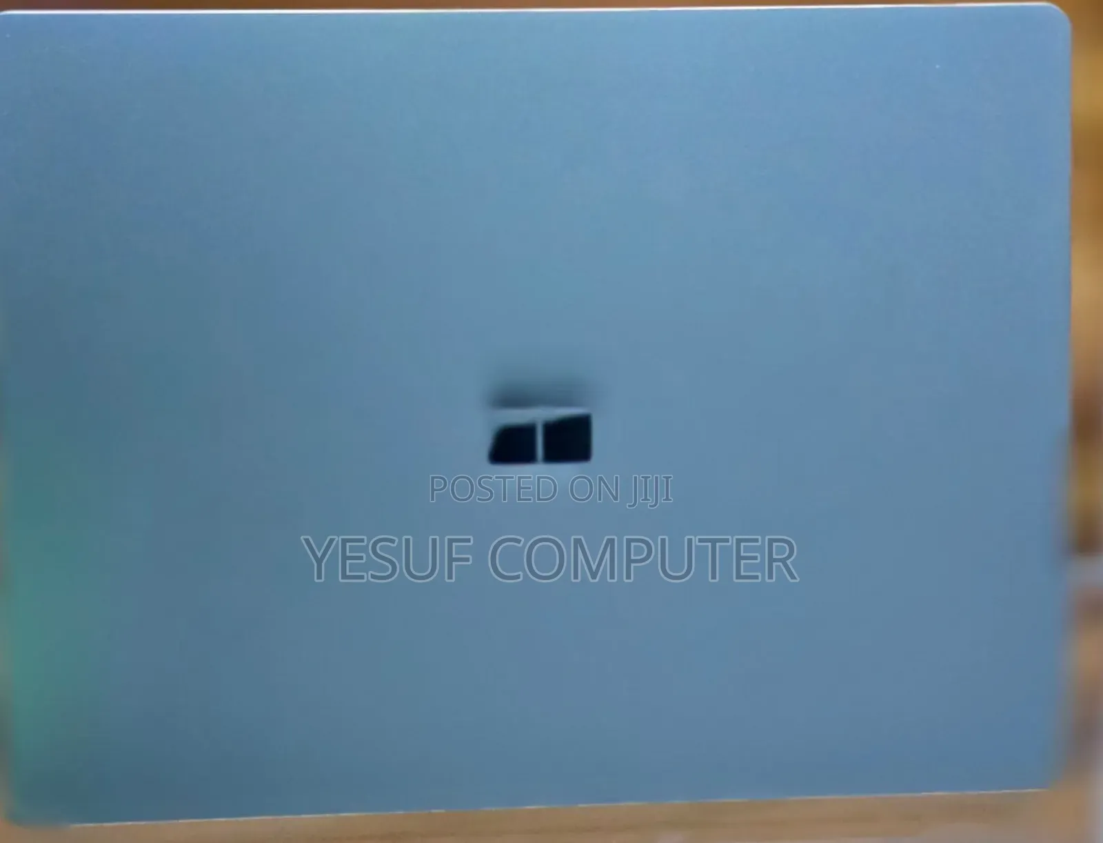 New Laptop Microsoft Surface 8GB Intel Core I5 SSD 256GB