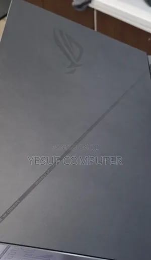 New Laptop Asus ROG Strix G15 32GB Intel Core I9 SSD 1T