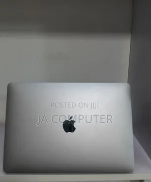 New Laptop Apple MacBook Pro 2017 8GB Intel Core I5 SSD 128GB