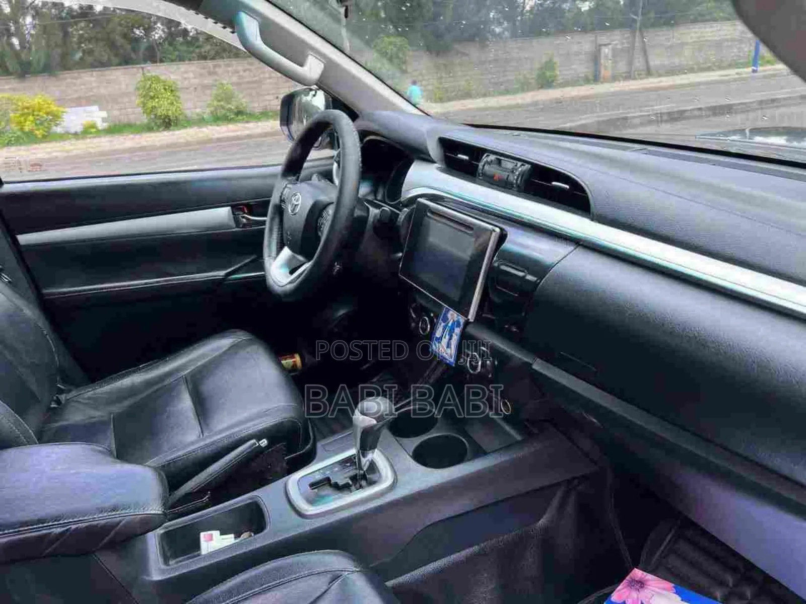 Toyota Hilux 2017 Silver