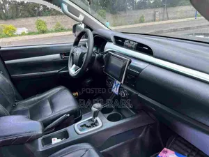 Toyota Hilux 2017 Silver