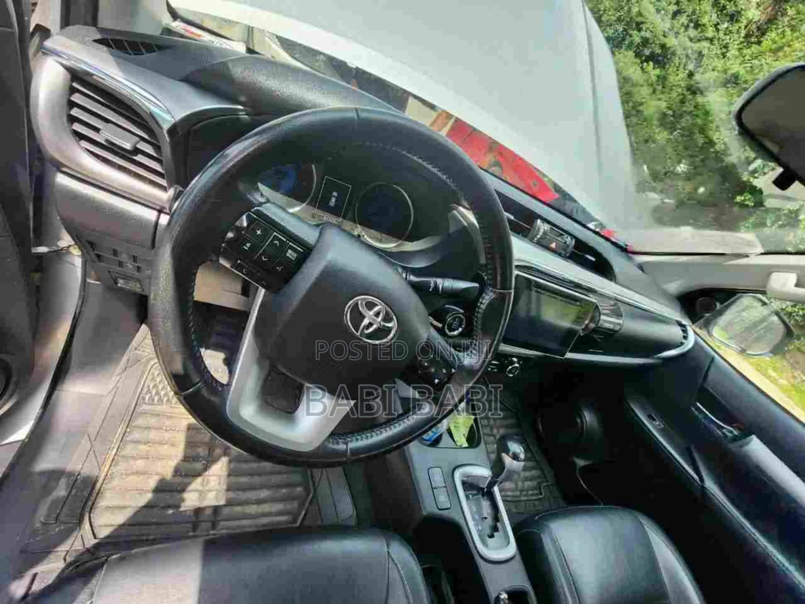 Toyota Hilux 2017 Silver