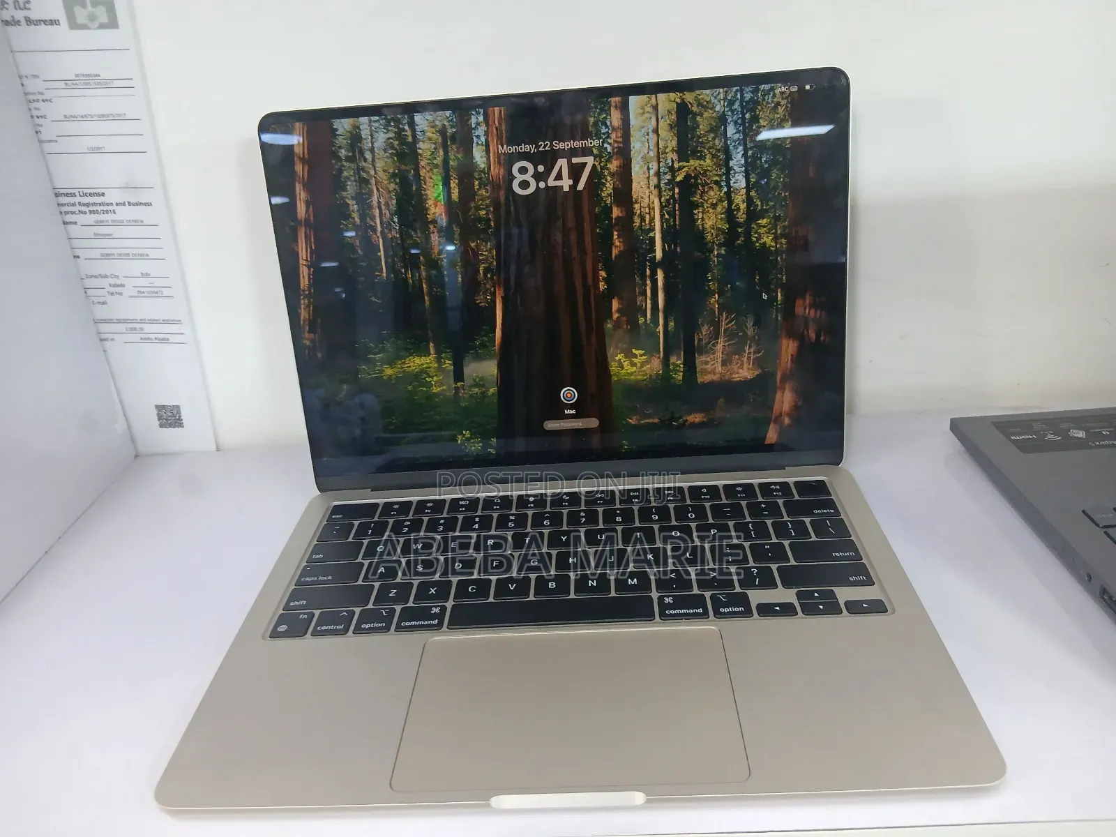 New Laptop Apple MacBook Air 2024 M3 13-Inch 16GB Apple M3 SSD 512GB