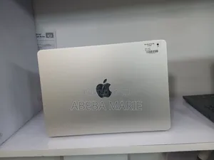 New Laptop Apple MacBook Air 2024 M3 13-Inch 16GB Apple M3 SSD 512GB