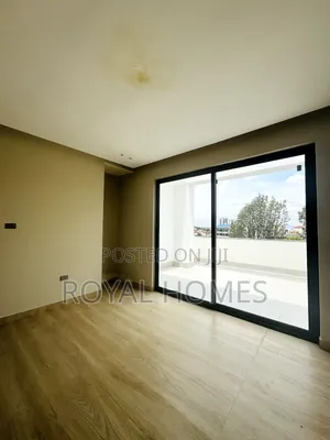 Furnished 8bdrm House in Bole for sale