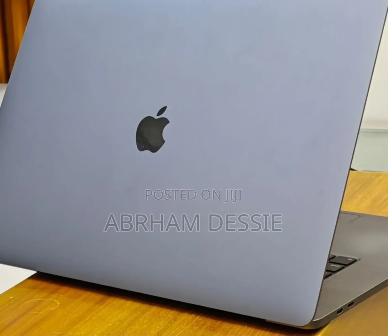 New Laptop Apple MacBook Pro 2019 16GB Intel Core I7 SSD 512GB