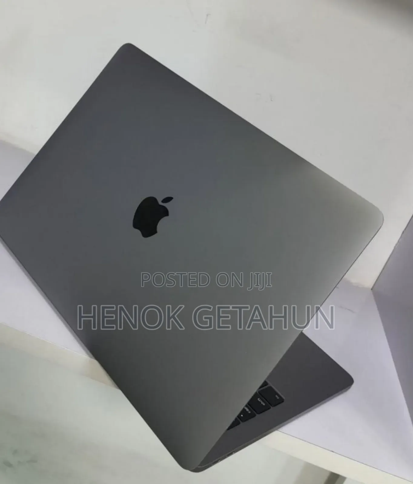 New Laptop Apple MacBook Pro 2017 8GB Intel Core I5 SSD 128GB