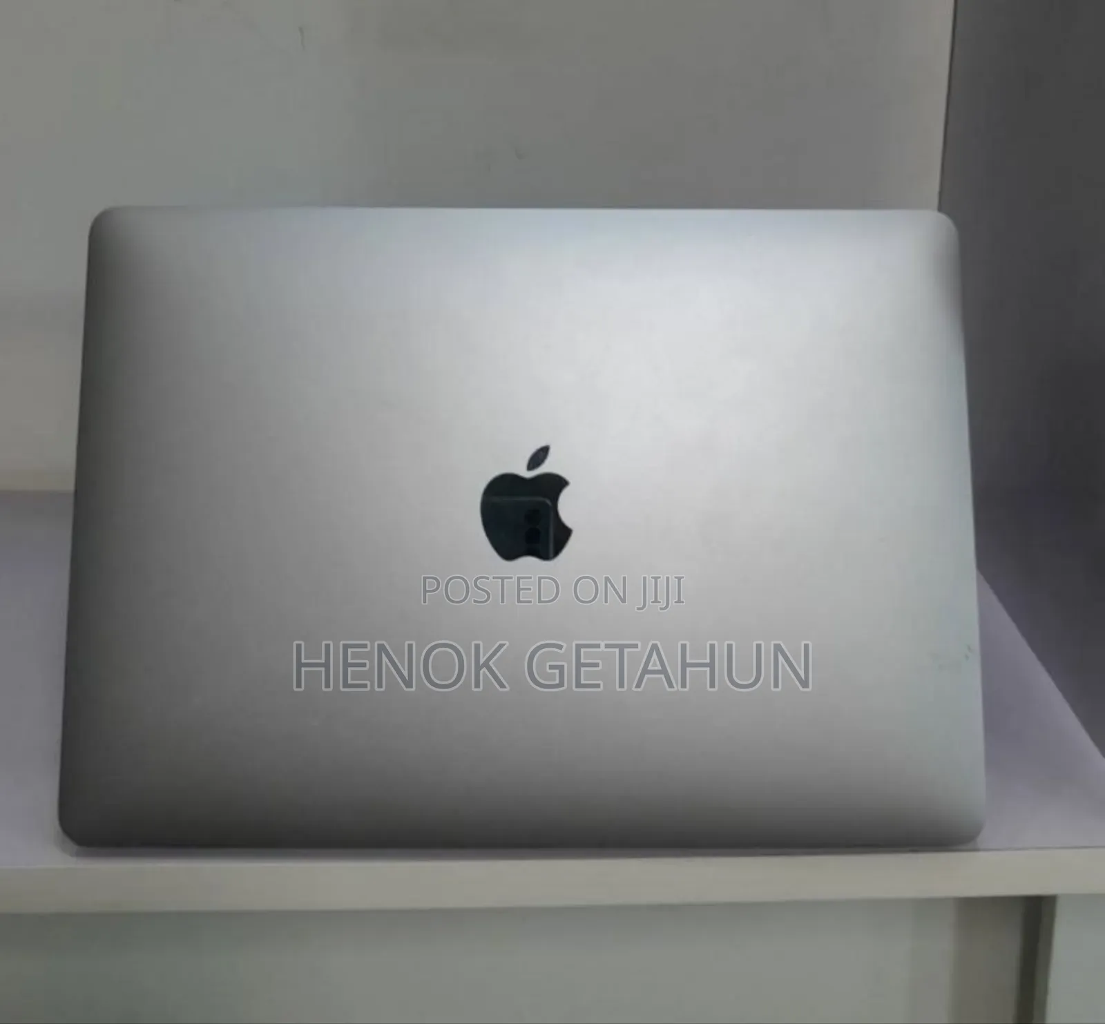 New Laptop Apple MacBook Pro 2017 8GB Intel Core I5 SSD 128GB