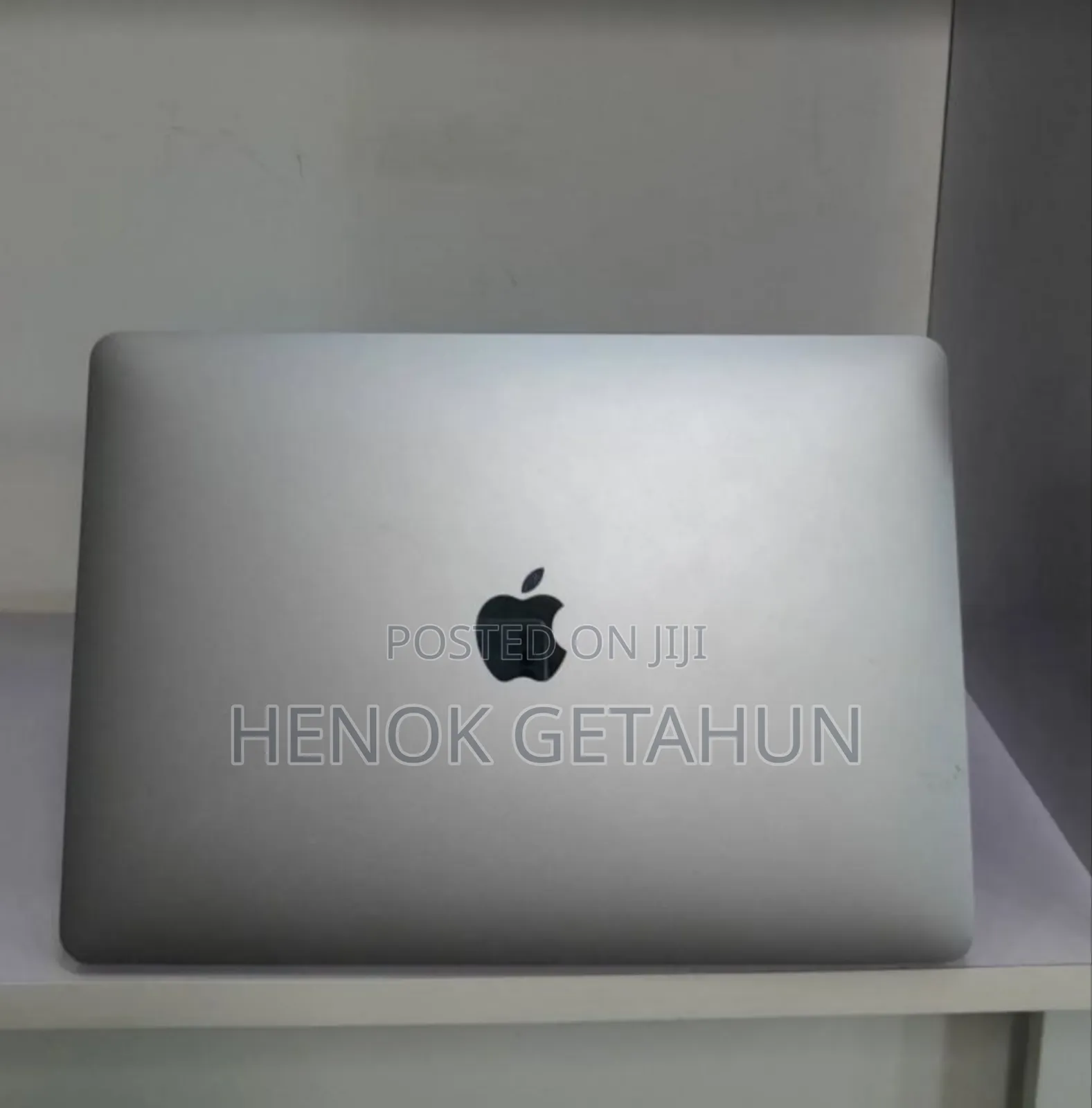 New Laptop Apple MacBook Pro 2017 8GB Intel Core I5 SSD 128GB