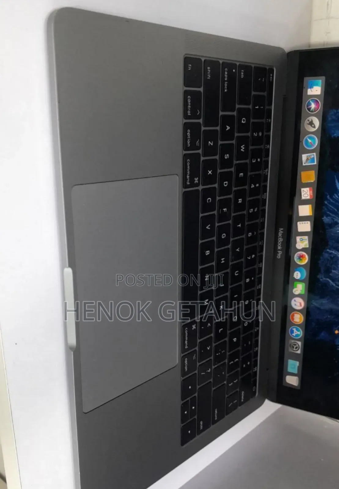 New Laptop Apple MacBook Pro 2017 8GB Intel Core I5 SSD 128GB