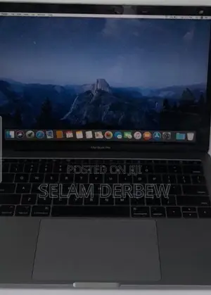 New Laptop Apple MacBook Pro 2017 8GB Intel Core I5 SSD 128GB